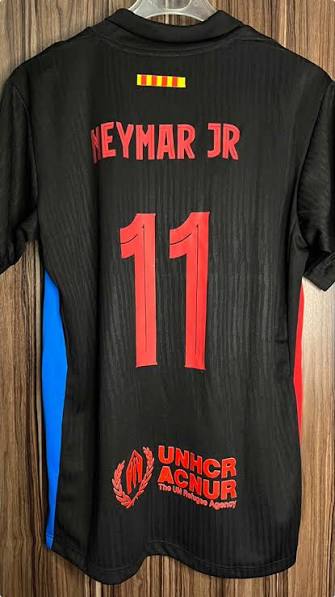 Foto de Alejandro Ruiz con su camiseta